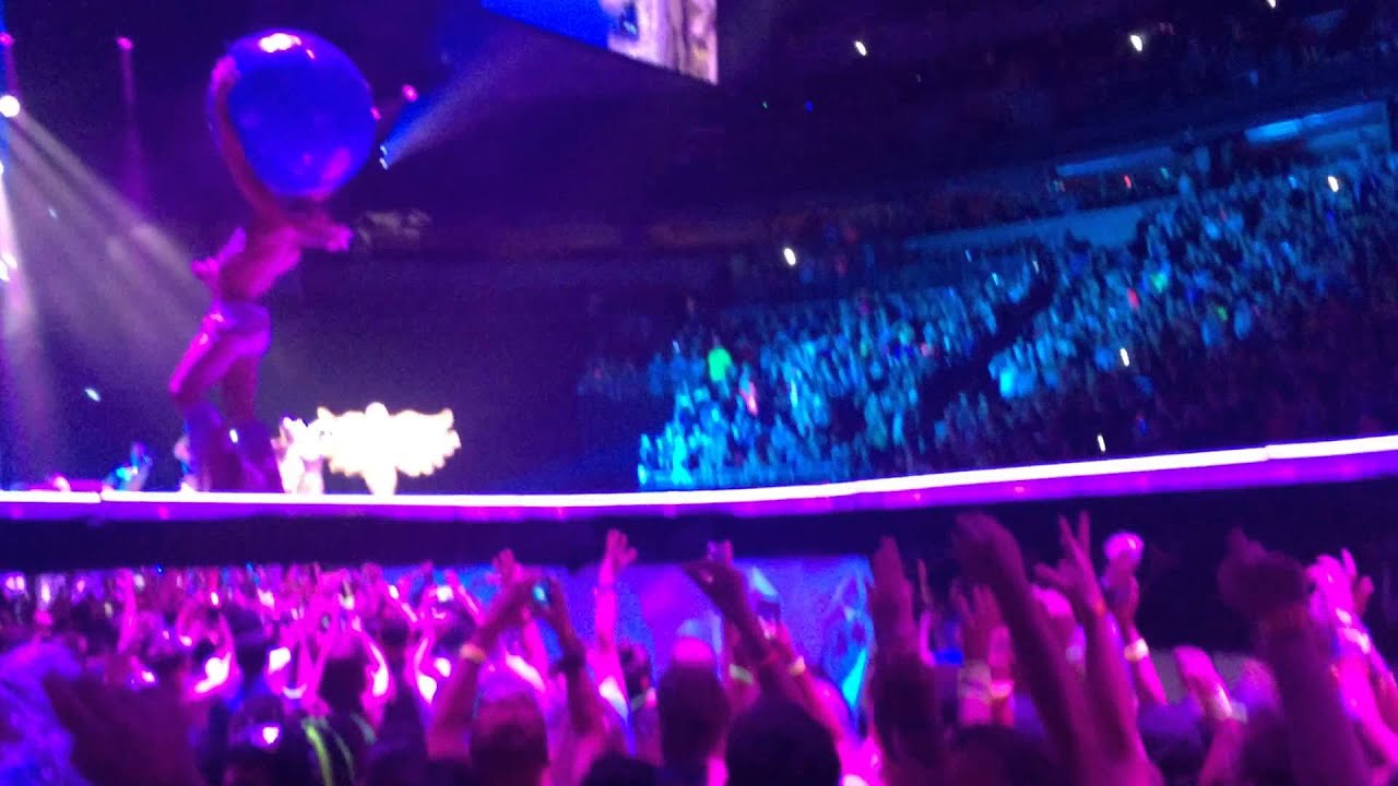 Lady Gaga artRAVE intro + ARTPOP Seattle, WA (Aug. 8th, 2014)