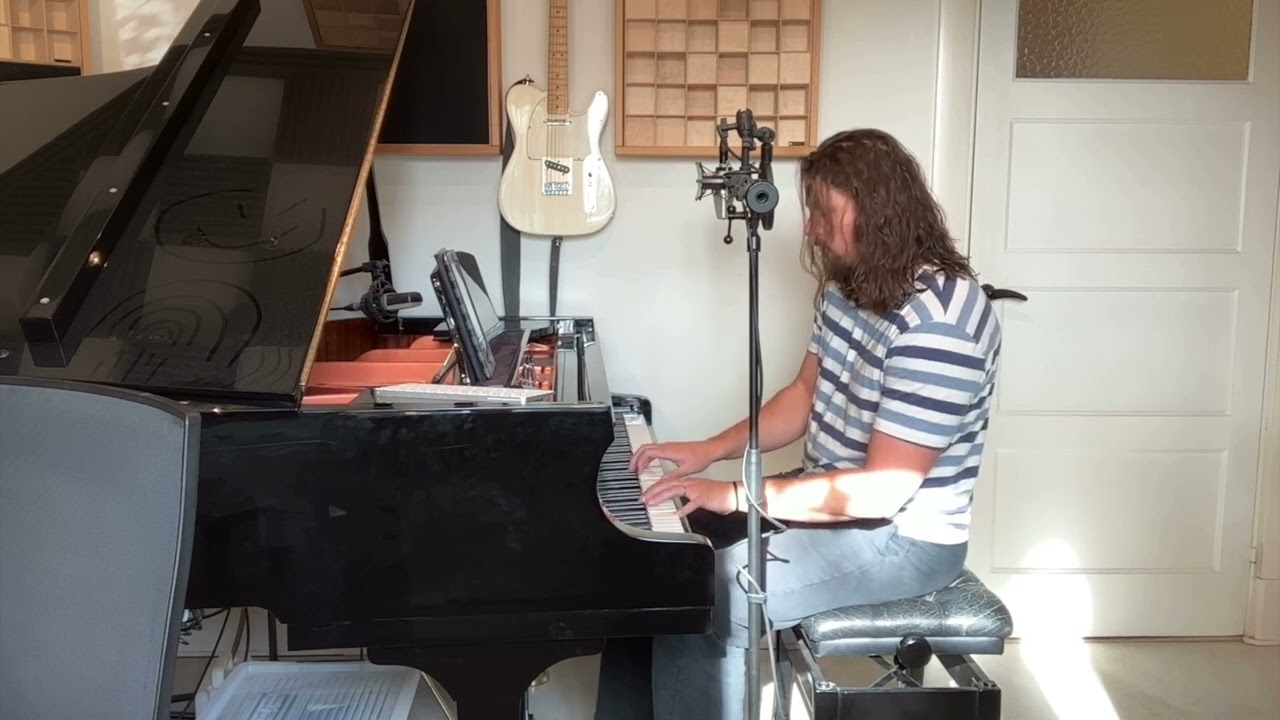 Fly me to the moon _ Bart Howard _ Ward Axe (live cover take 1)