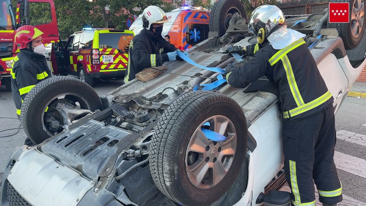 Accidente de tráfico calle Europa en Mejorada del Campo