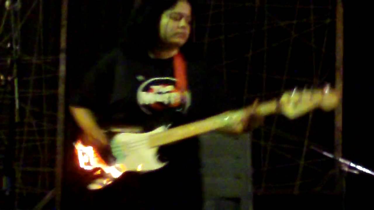 The Touchies - Vampire Girl