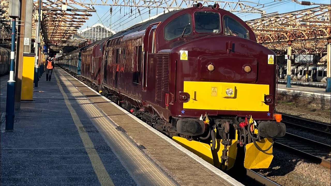 Class 37699/D6953 and 706/D6716 leaving Crewe-(Cheshire) on 21/11/25.
