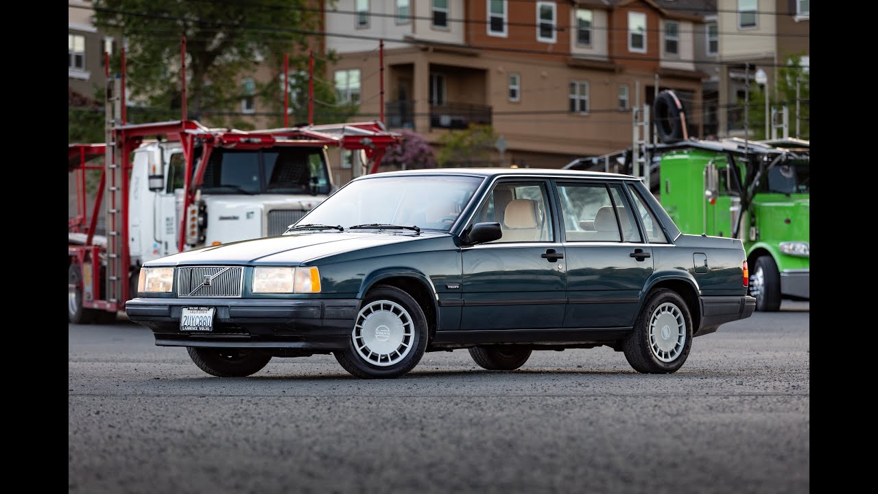 Basic 700: 1990 Volvo 740 Tour and Drive