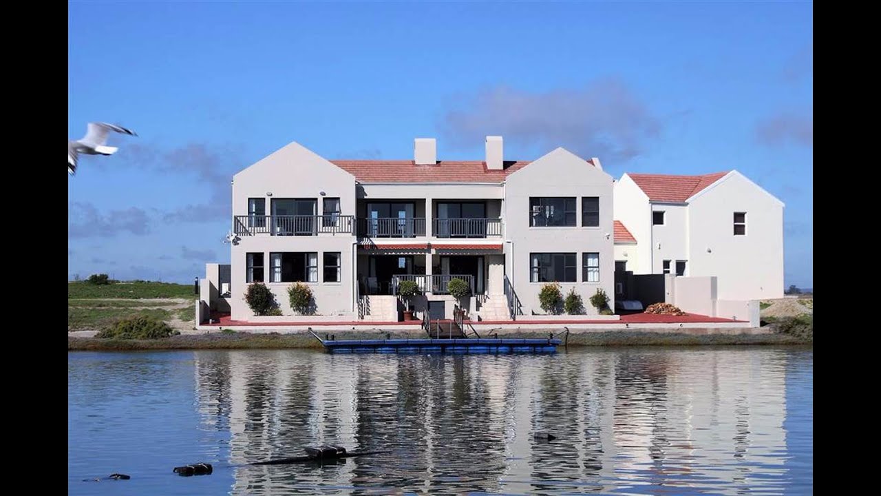 4 Bedroom House for sale in Western Cape | West Coast | Veldrif To Vredendal | Port Owe |