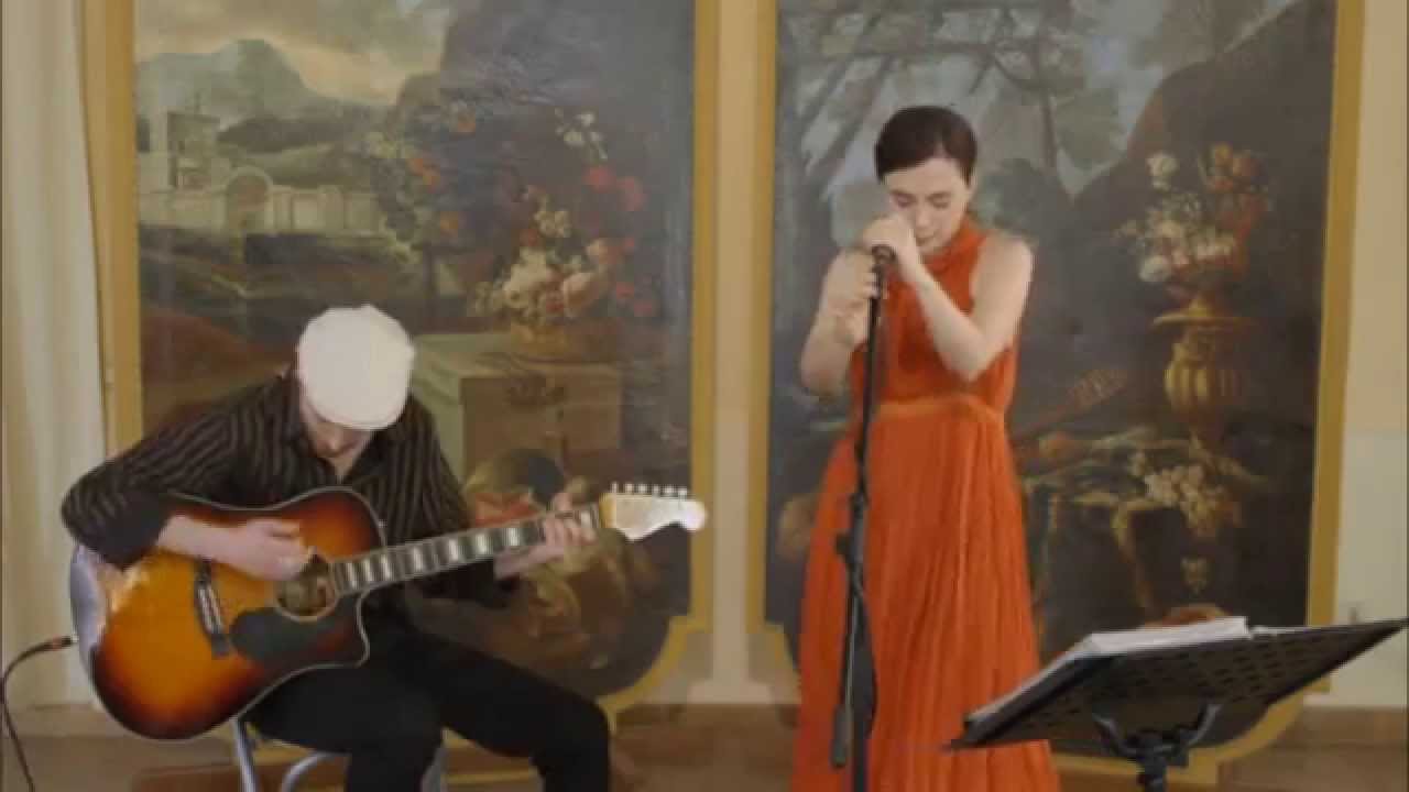 Cinzia DUO | Chitarra e Voce Pianobar
