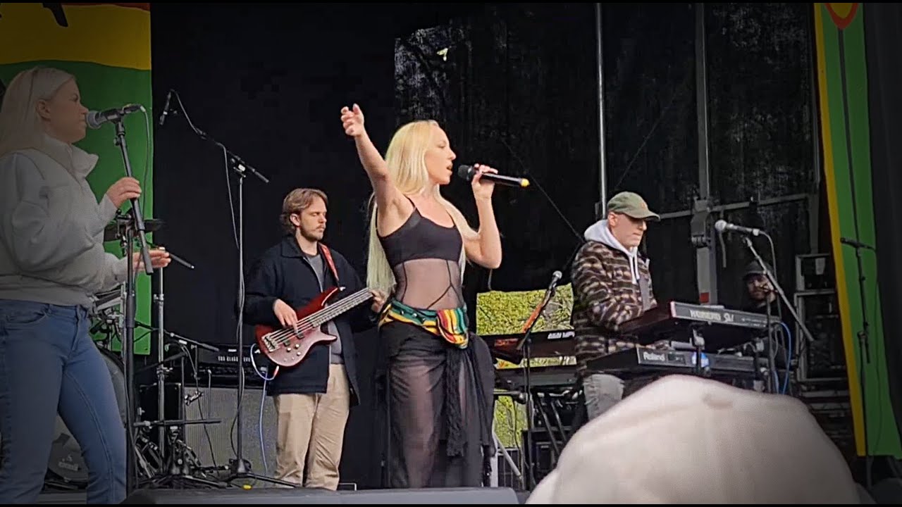 Angelica Mava - Zion Train (Live at Bob Marley Memorial Concert)