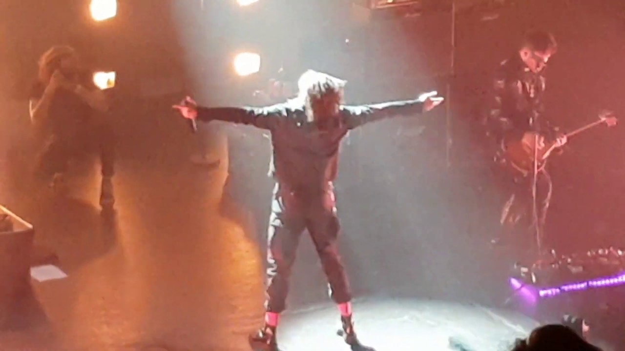 Yungblud with 21st Century Liability (opening song) @Utrecht Tivoli Vredenburg (26.10.2019)
