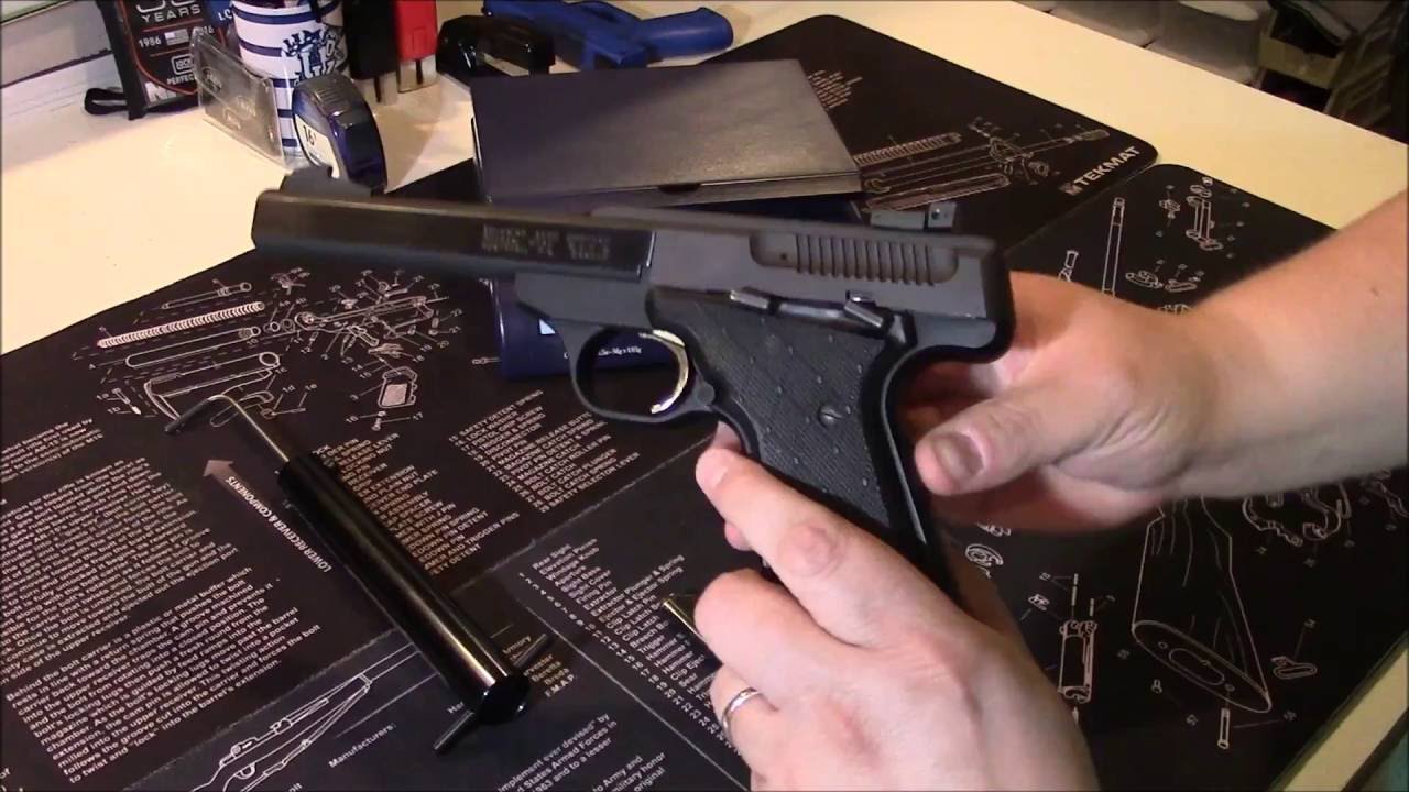 Browning Buckmark  22lr pistol Fast Look