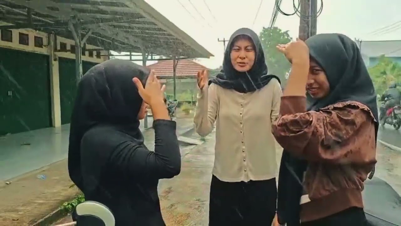 Ketimpangan sosial ekonomi (BUKAN CUMA ANGKA) mata pelajaran sosiologi kelompok 4 kelas XII IPS 2.