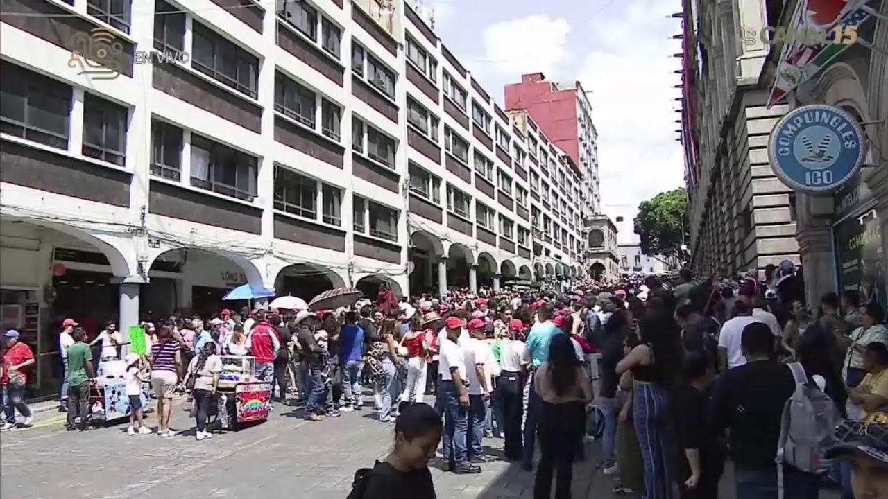 Desfile cívico militar por los 215 años de Independencia de México