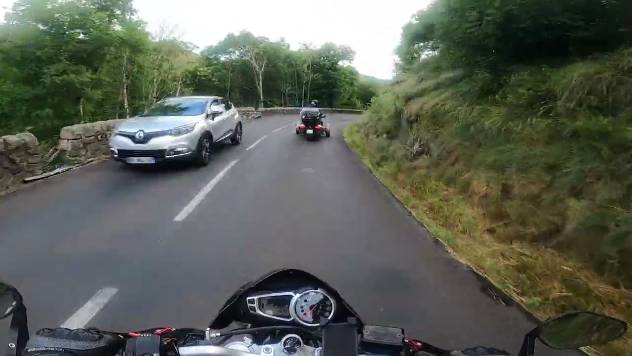 Ride in Mountain With Triumph Street Triple 675