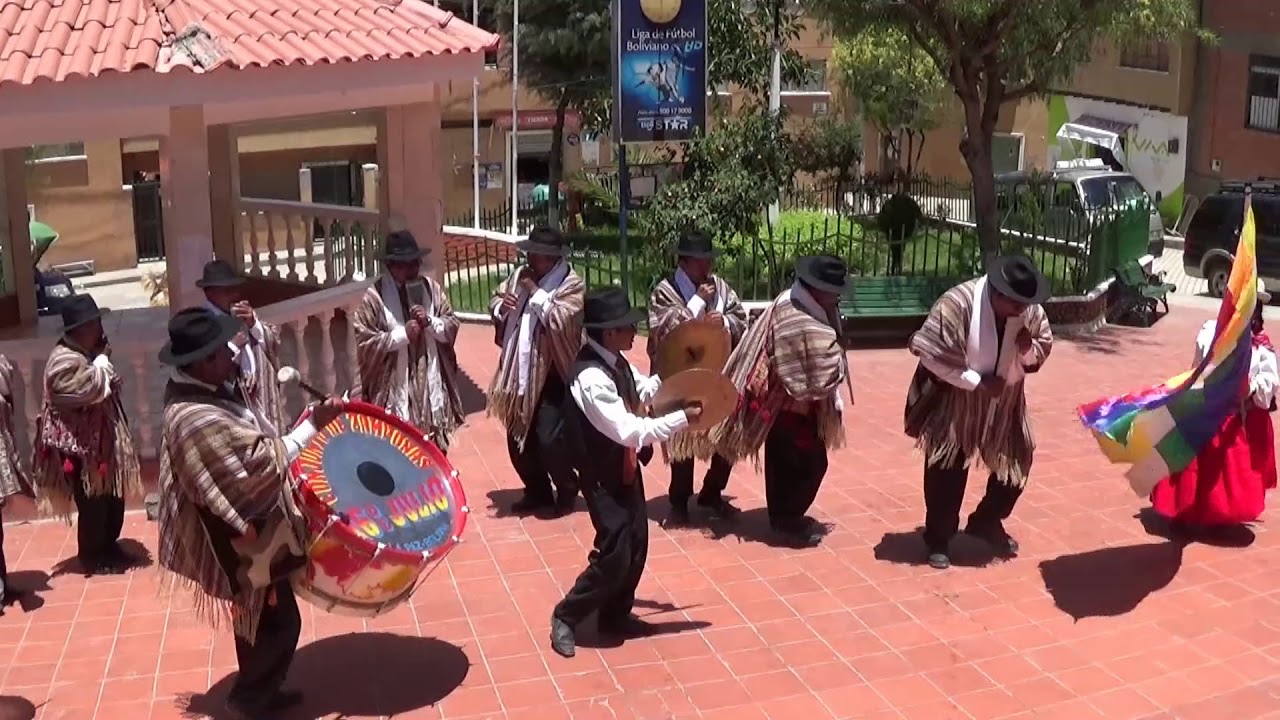 CONJUNTO DE ZAMPOÑAS 16 DE JULIO   -   CHOLITA MECAPAQUEÑA