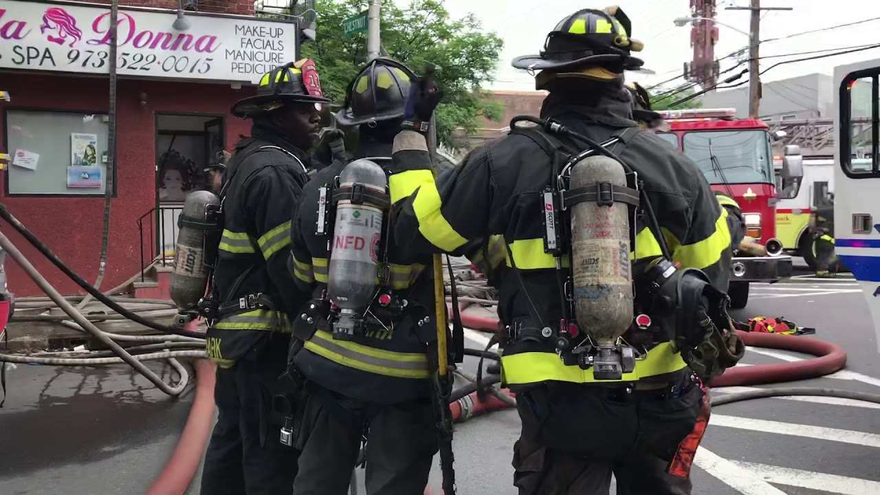 NEWARK FIRE DEPARTMENT OPERATING AT QUICKLY KNOCKED DOWN 2ND ALARM FIRE ON PACIFIC STREET IN NEWARK.
