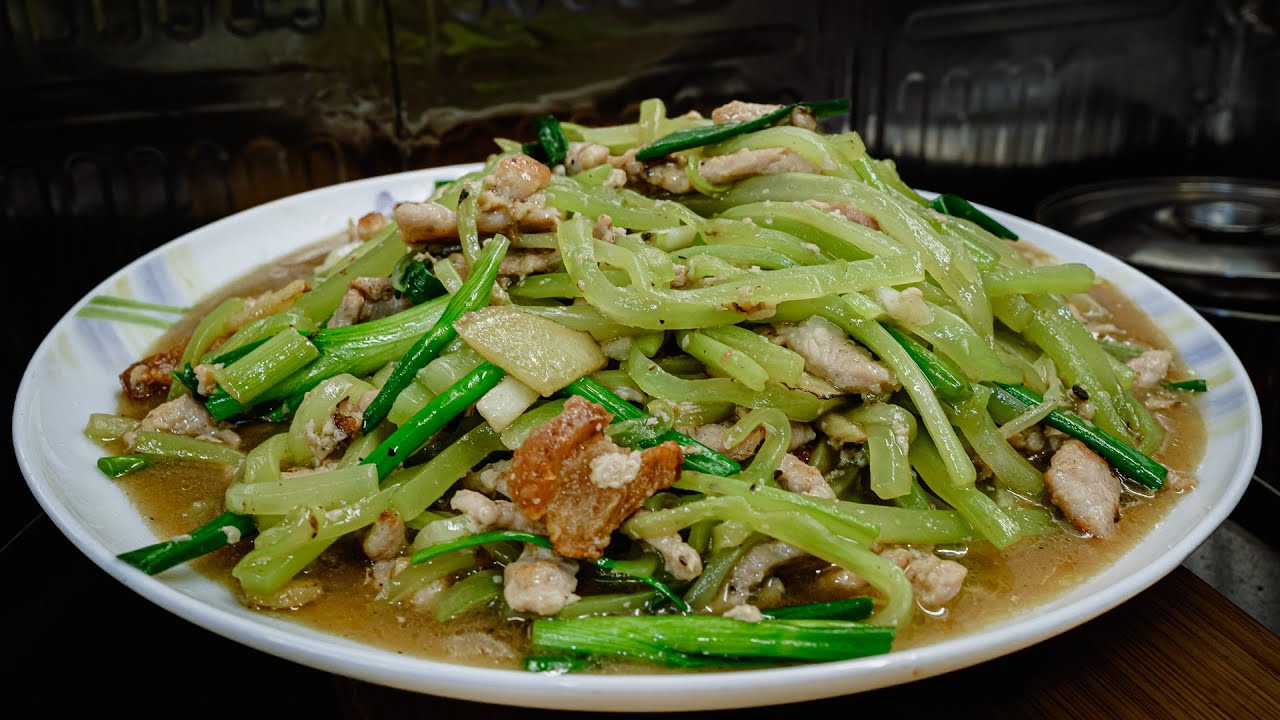 廣東話影片｜萵筍炒肉絲｜健康是要的，美味也是要的，來看看我如何將家常菜炒出鑊氣，又是一道送飯神器。