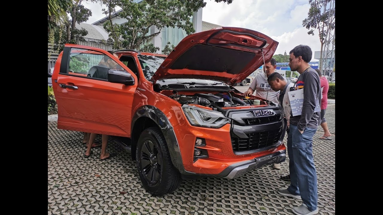พาชม All-New Isuzu D-MAX 2020 รุ่นท๊อป V-CROSS 4X4 (สีส้ม) ราคา 1,157,000 บาท