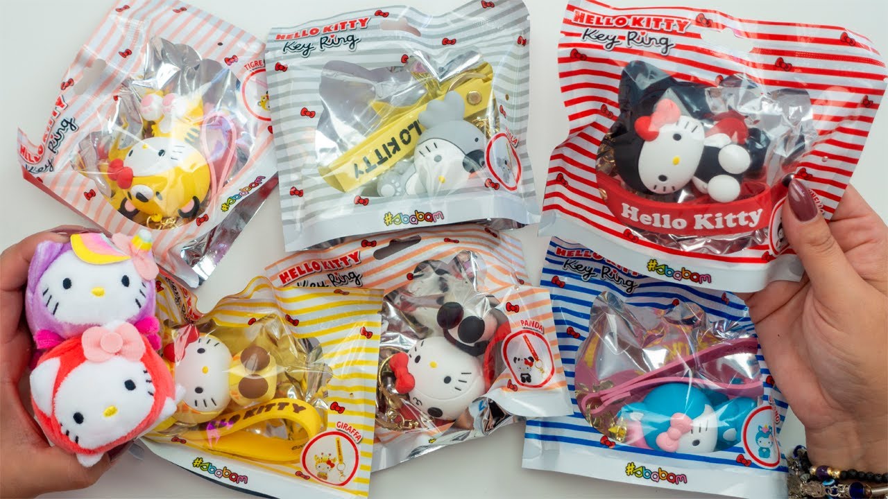 APRO TANTE BUSTE SORPRESA A TEMA HELLO KITTY in EDICOLA
