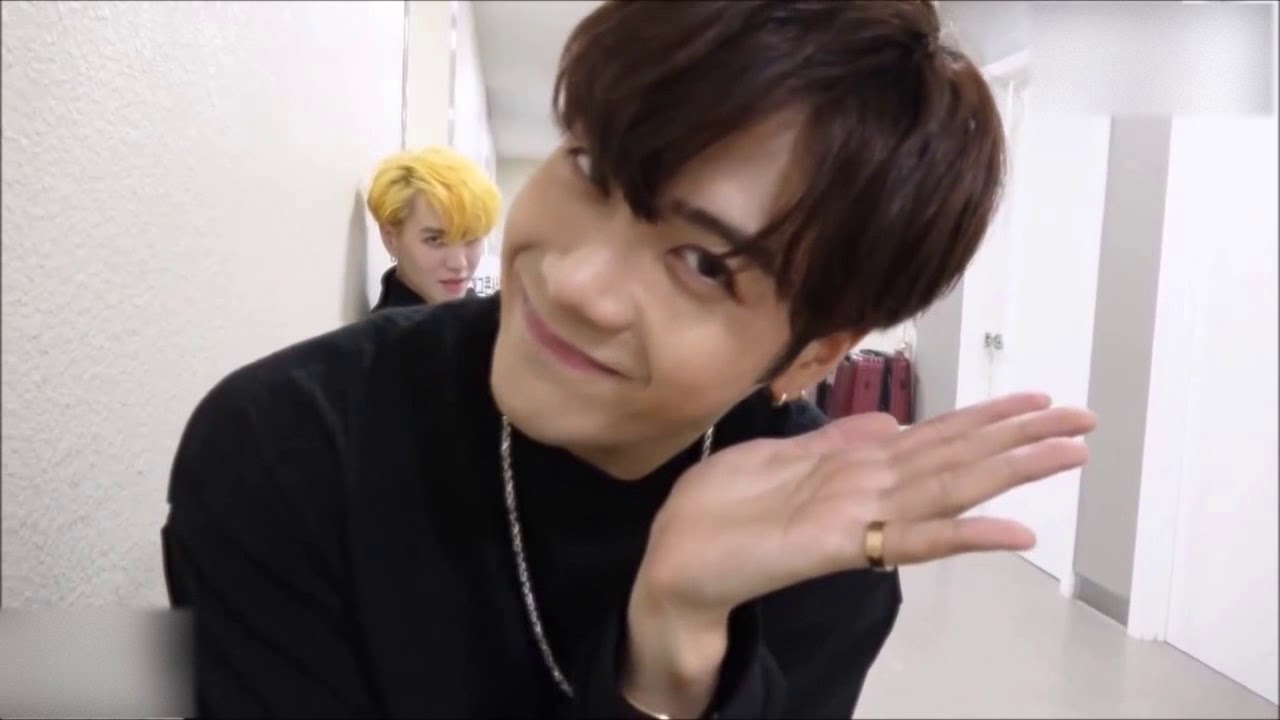 Imagine Jackson as your boyfriend (Fake Sub/vostfr)