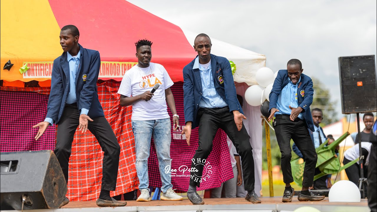 NJIIRIS HIGH SCHOOL PERFORMANCE AT MUGOIRI GIRLS TALENT DAY Ft HYPE OLA #TheExperience