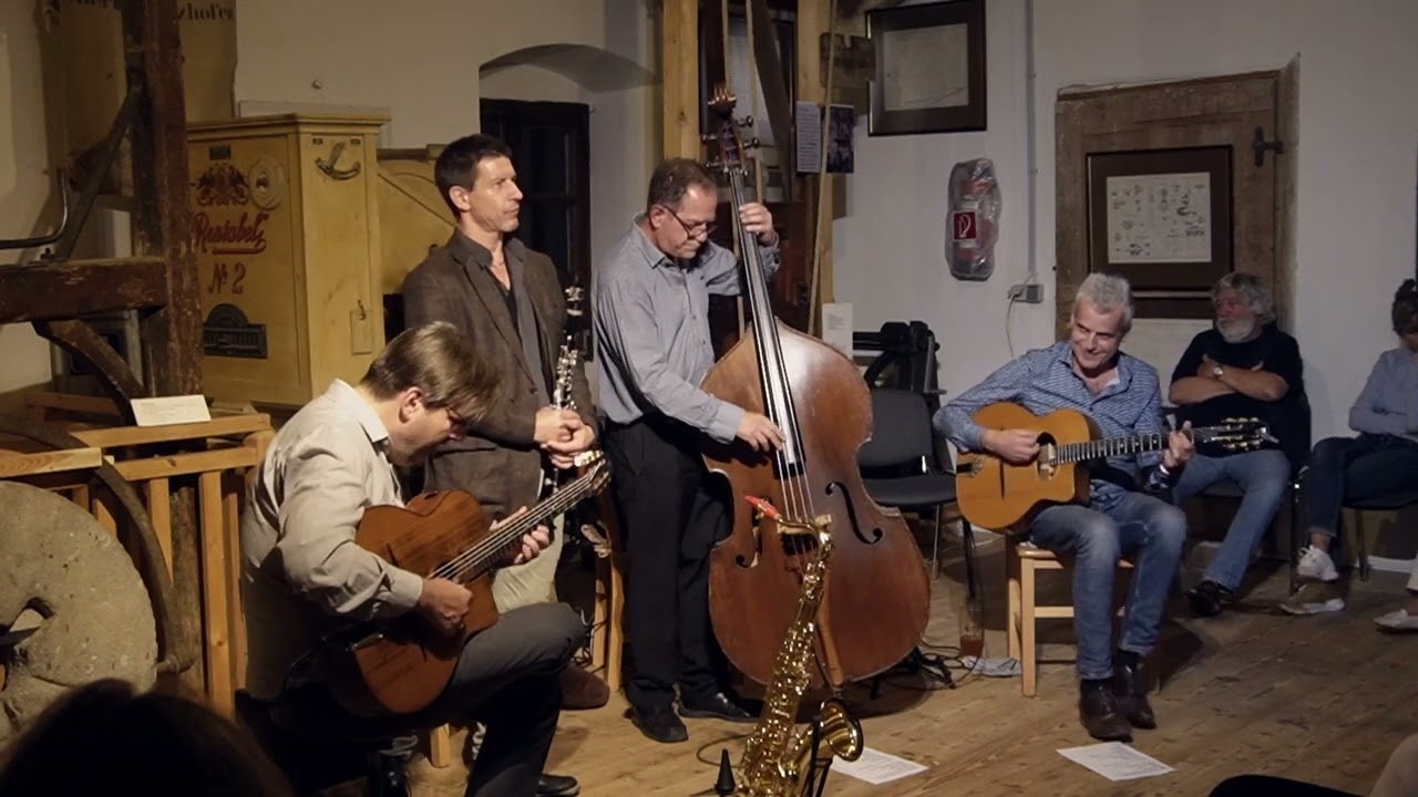 It's been a long long time: Gypsy Jazz Classics - Cafe Caravan