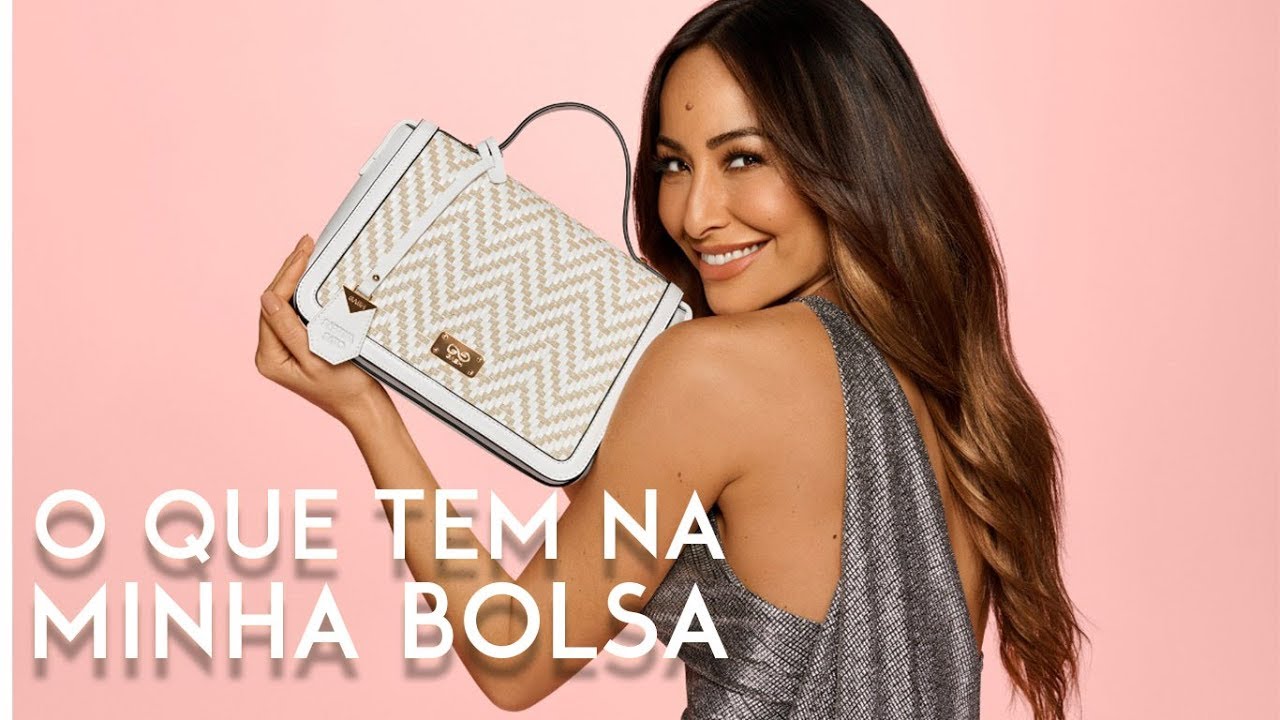 O QUE TEM NA MINHA BOLSA | SABRINA SATO