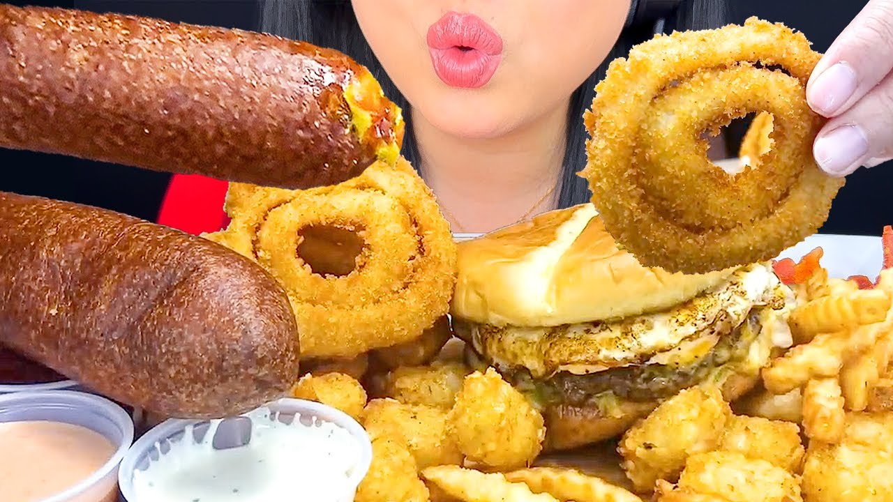 EATING FAIR FOOD CORN DOG, CHEESEBURGER, WRINKLE FRIES, ONION RINGS | MUKBANG | FOOD SOUNDS