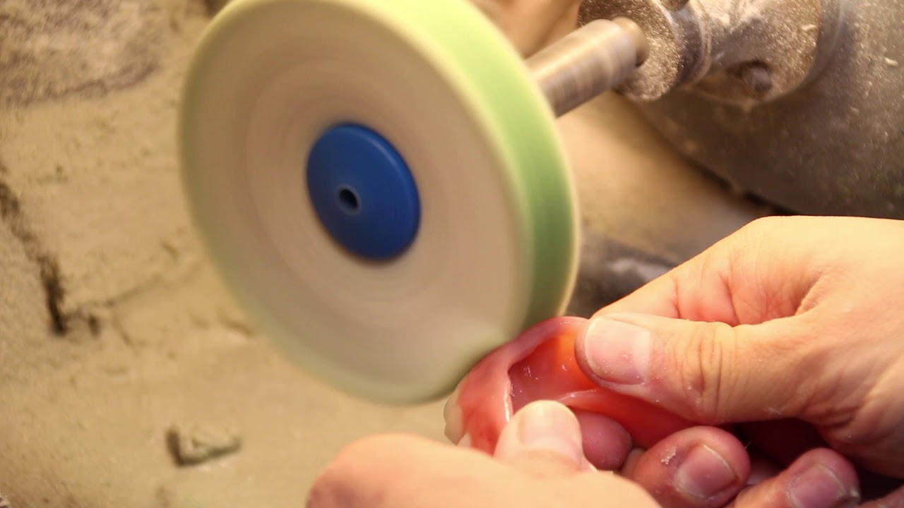 Polishing Complete Dentures