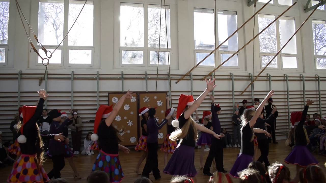 2018  Mikulás 4 b