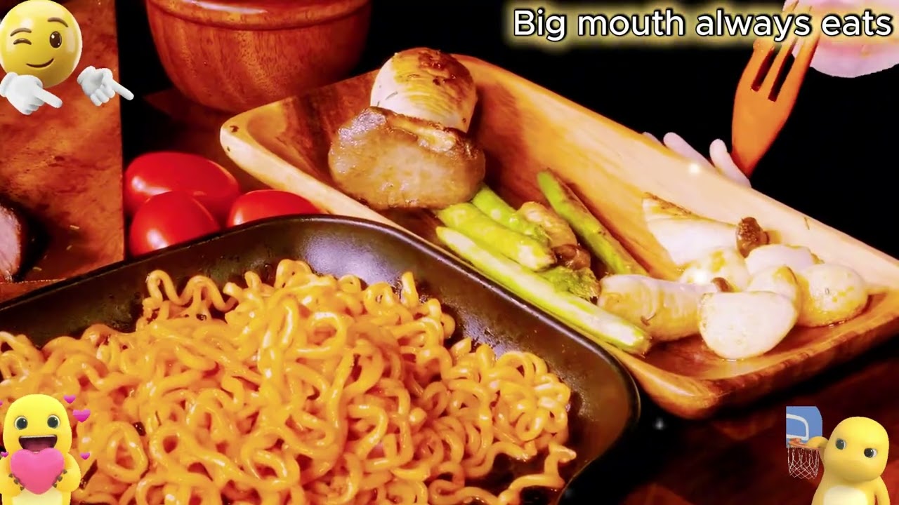 Homemade sirloin steak and spicy chicken noodles #mukbang #asmr #best #food #eatingsounds