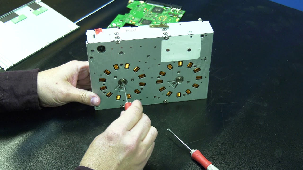 HP Half Height LTO Tape Extraction