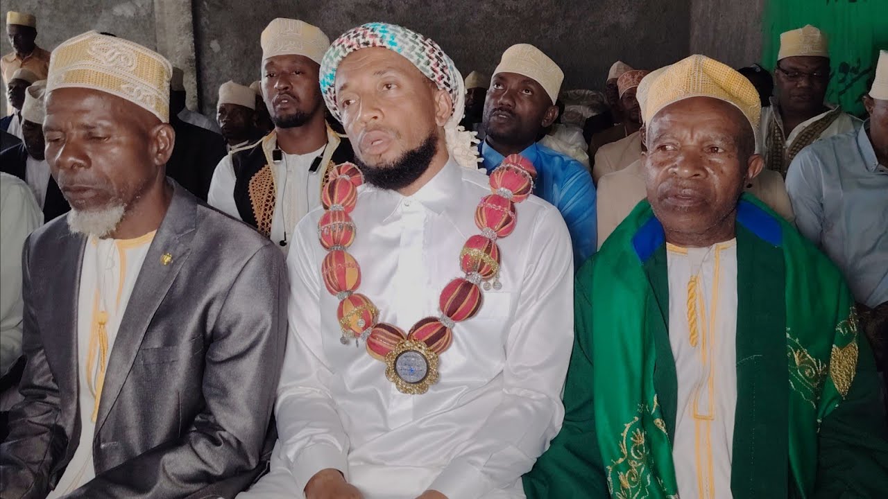 💯𝗕.𝗖 💥IROHÉ OICHILI💐WUSHUHDA 💝FAYADHY MOINDZE 💫 DINA HASSANE MMADI   💫ℳ𝑜𝒾𝒹𝑜 ℳ𝓌𝑒𝓂𝒶 ℐ𝓃𝓈𝒽𝒶𝓁𝓁𝒶𝒽💝