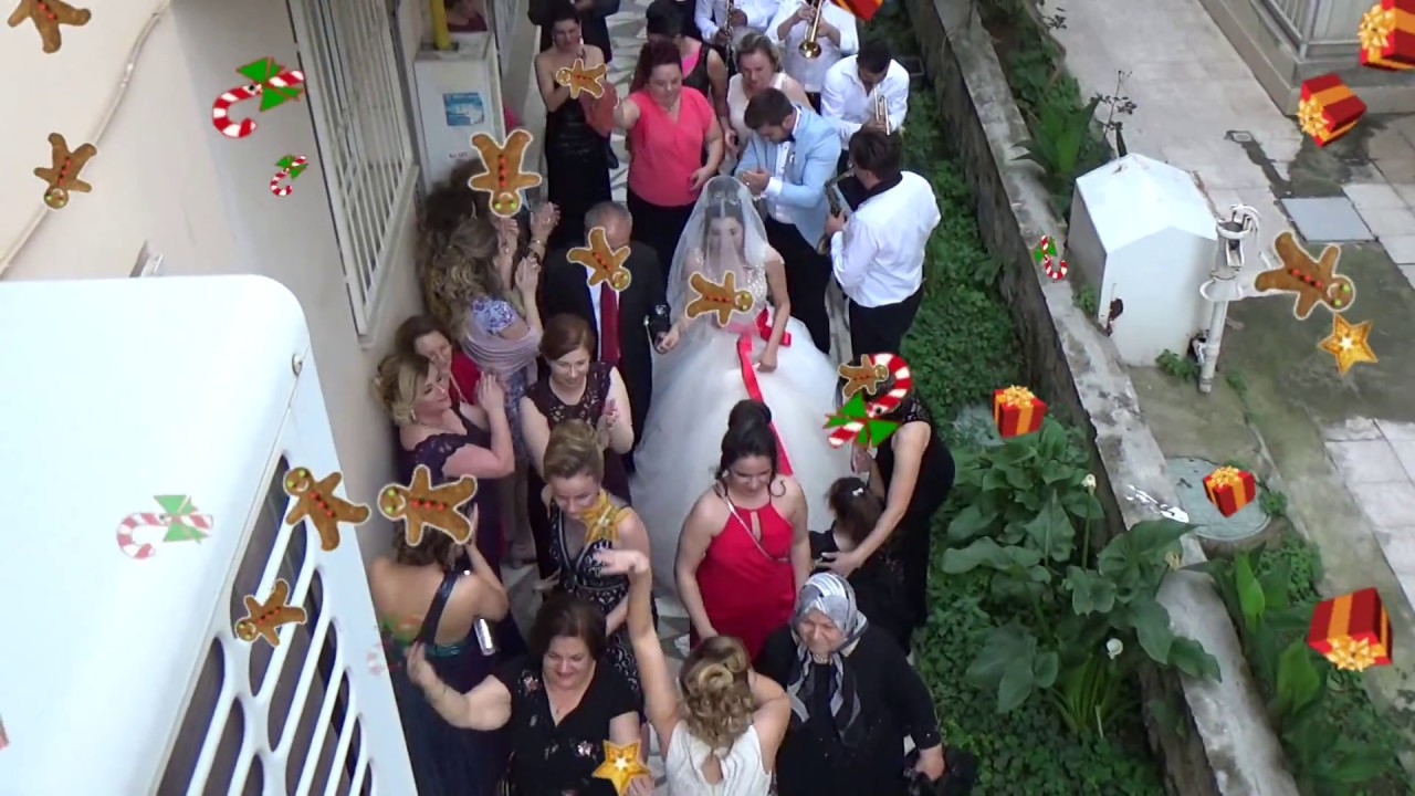 Damat gelin almaya  bando ile geldi.