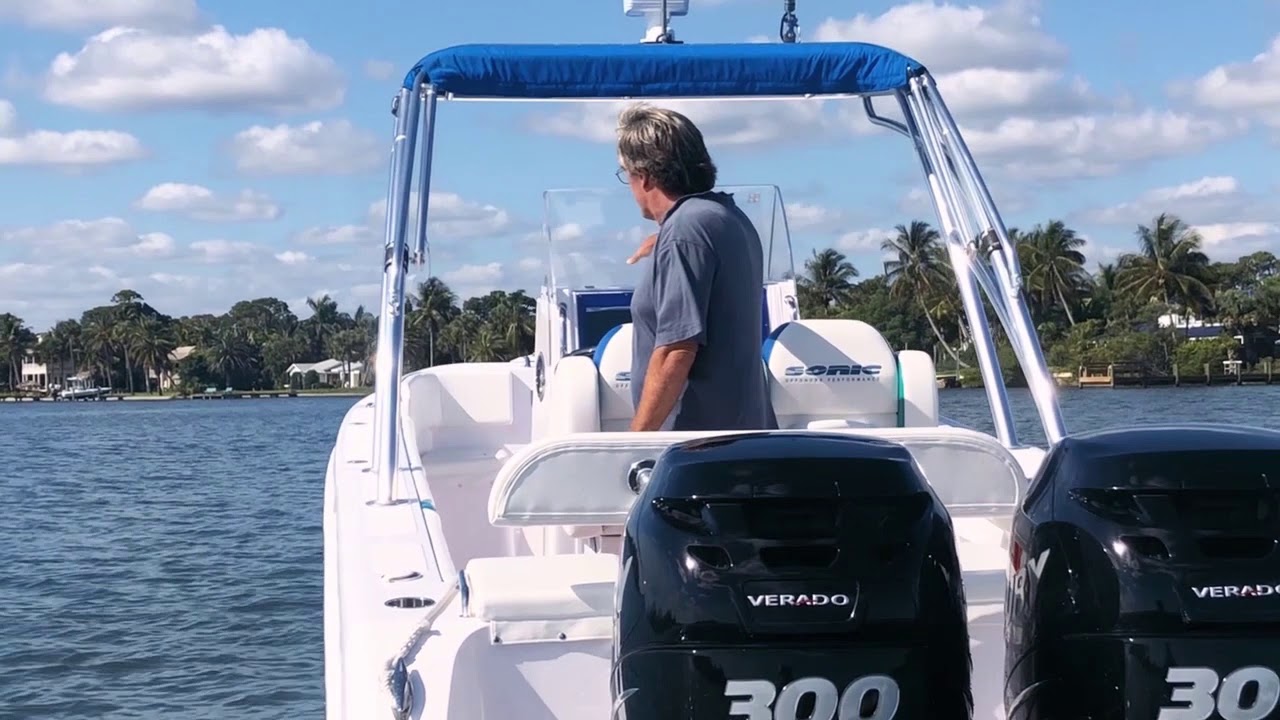 2015 Sonic 32' CC | Palm Beach Yacht Sales 561-471-5200