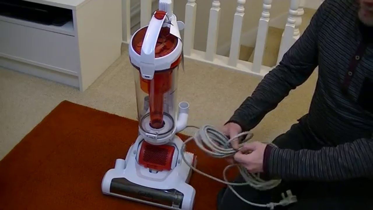 Unboxing, Assembly & First Look At A Goblin GVU301W Bagless Upright Vacuum Cleaner