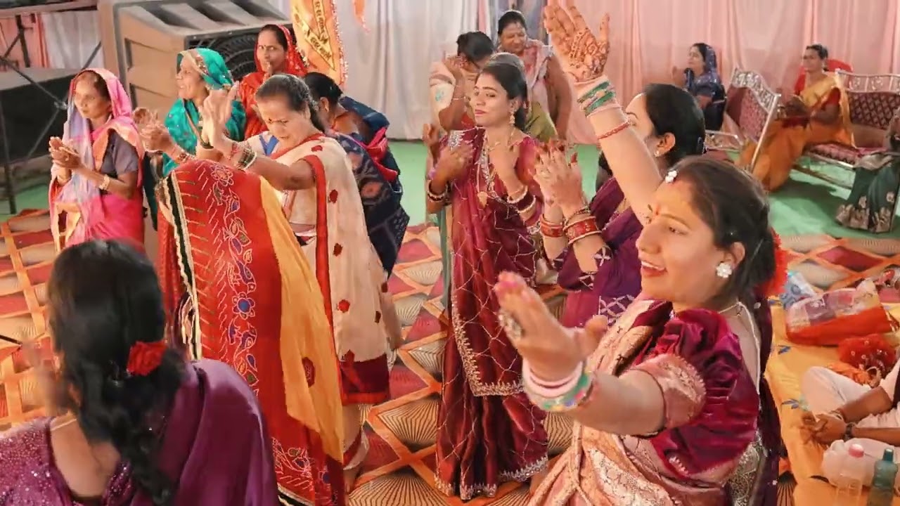krishna bhajan mashup volume 2@DhruvSwarnaOfficial  #bhagwargeeta #dancecraze #tranding #cgsong 