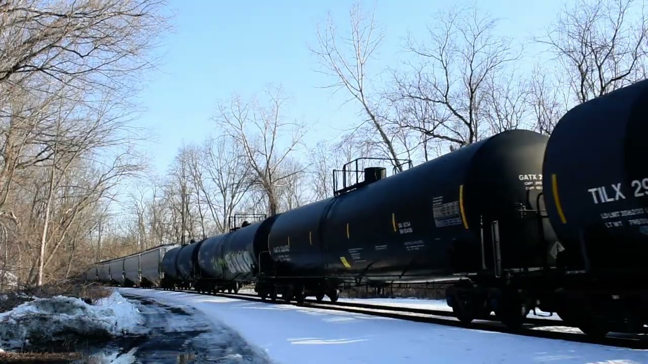 Trio of C6Ms followed by four BERX units lead the EDMO/EDRJ combo