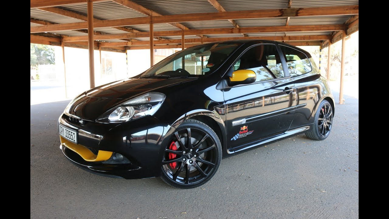 Renault Clio iii RS Red Bull Edition RB7 Review | Hot hatch fun!!