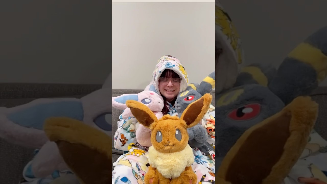 Unboxing The CUTEST Pok&eacute;mon Center Comfy Friends Ever Made! #eevee #pokemon #pokemonplush