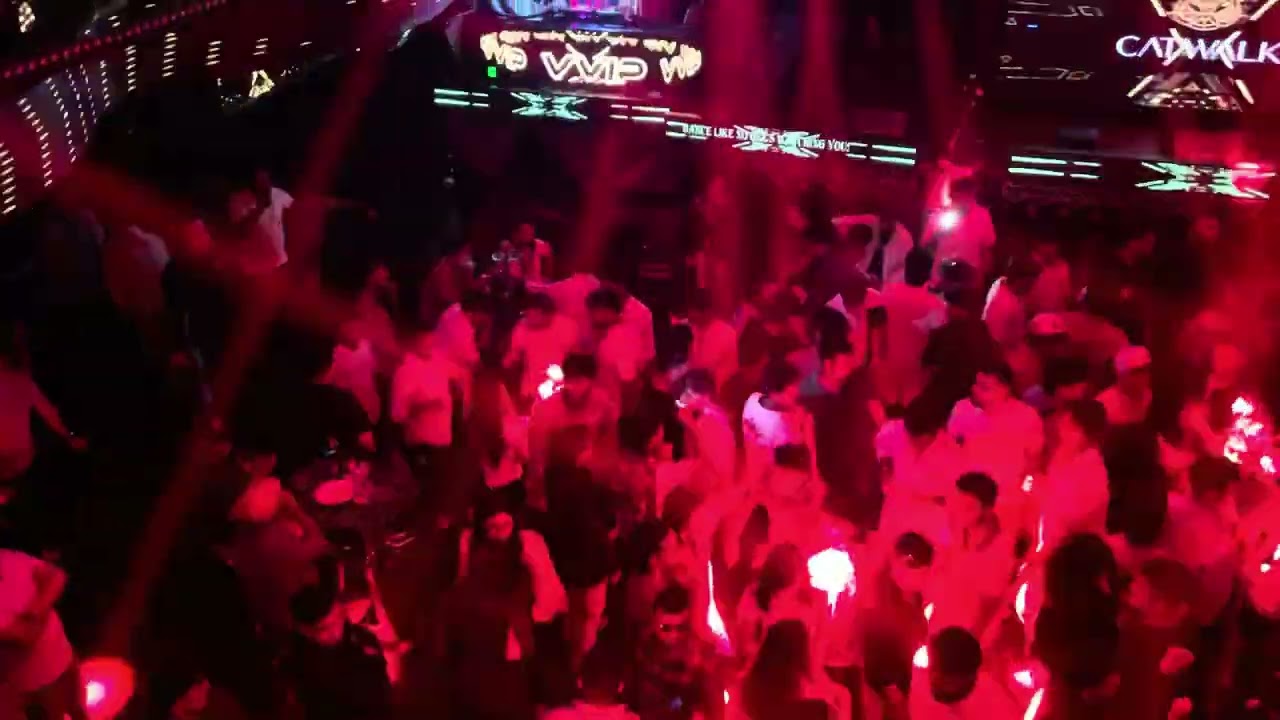 “Pokhara After Dark 🌃 | Party Scene & Nightclub Tour”