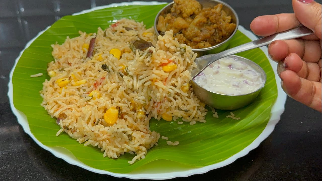 கார்ன் புலாவ் இப்படி அசத்தலா செய்ங்க/corn pulao recipe / Easy lunch box recipe /sweet corn recipes 