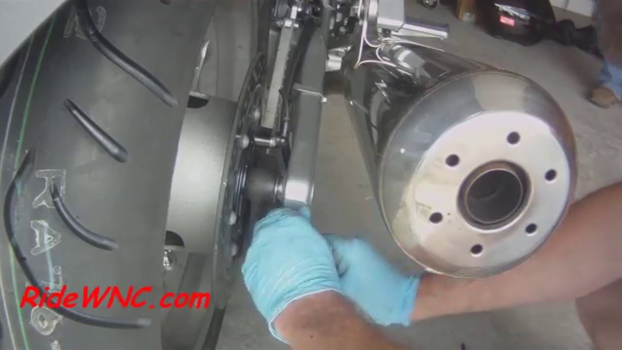 Yamaha FJR 1300 Rear Wheel Replacement - Removal
