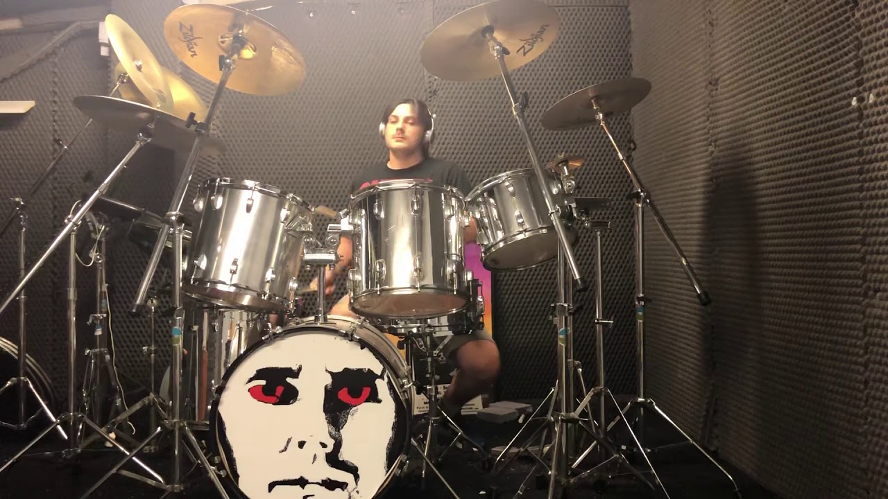 Queen Somebody To Love live version drum cover
