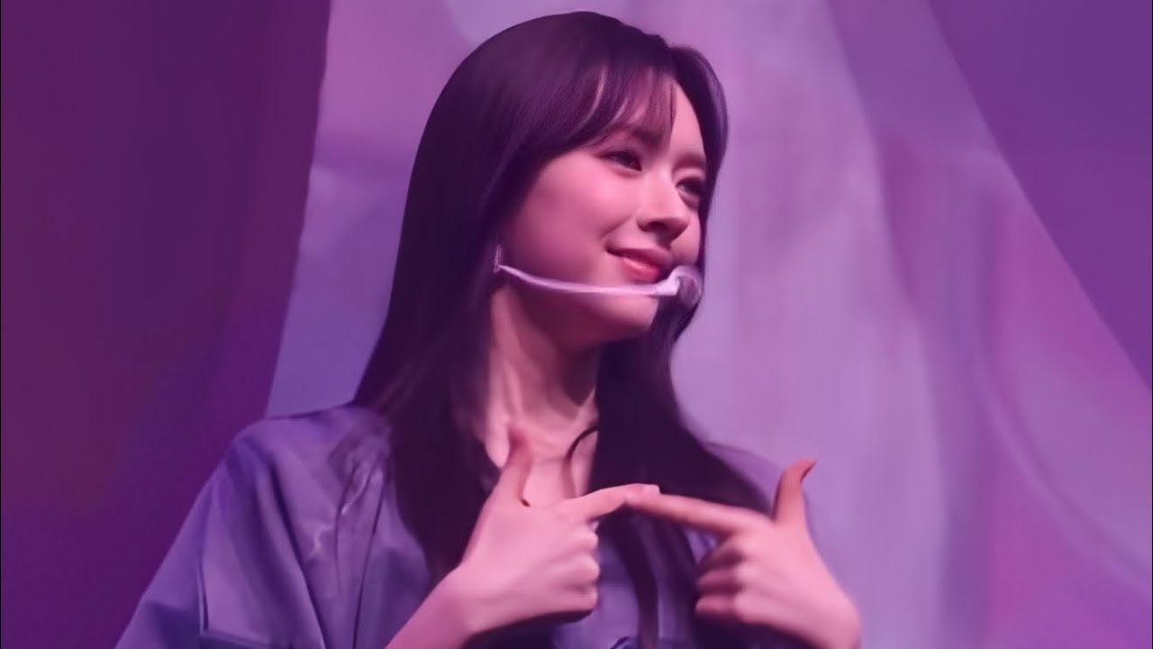 240920 피프티피프티 SHOWCASE 문샤넬 PUSH YOUR LOVE 직캠 ( FIFTYFIFTY CHANELLEMOON FanCam)