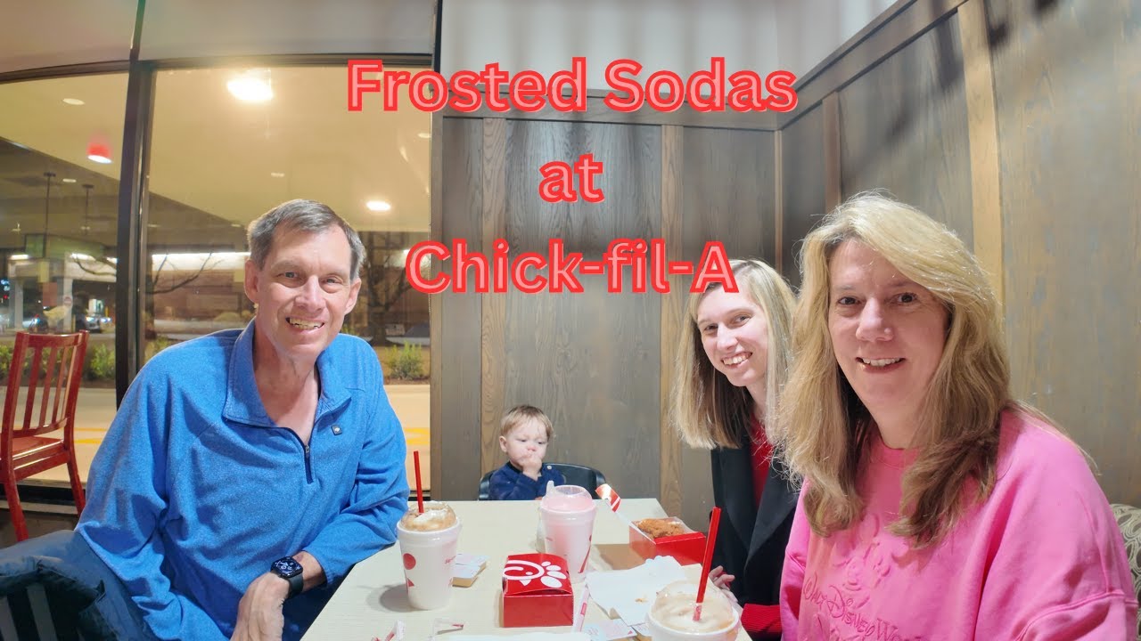 Замороженные газированные напитки в ресторане Chick-fil-A в городе Трэвелерс-Рест, Южная Каролина.