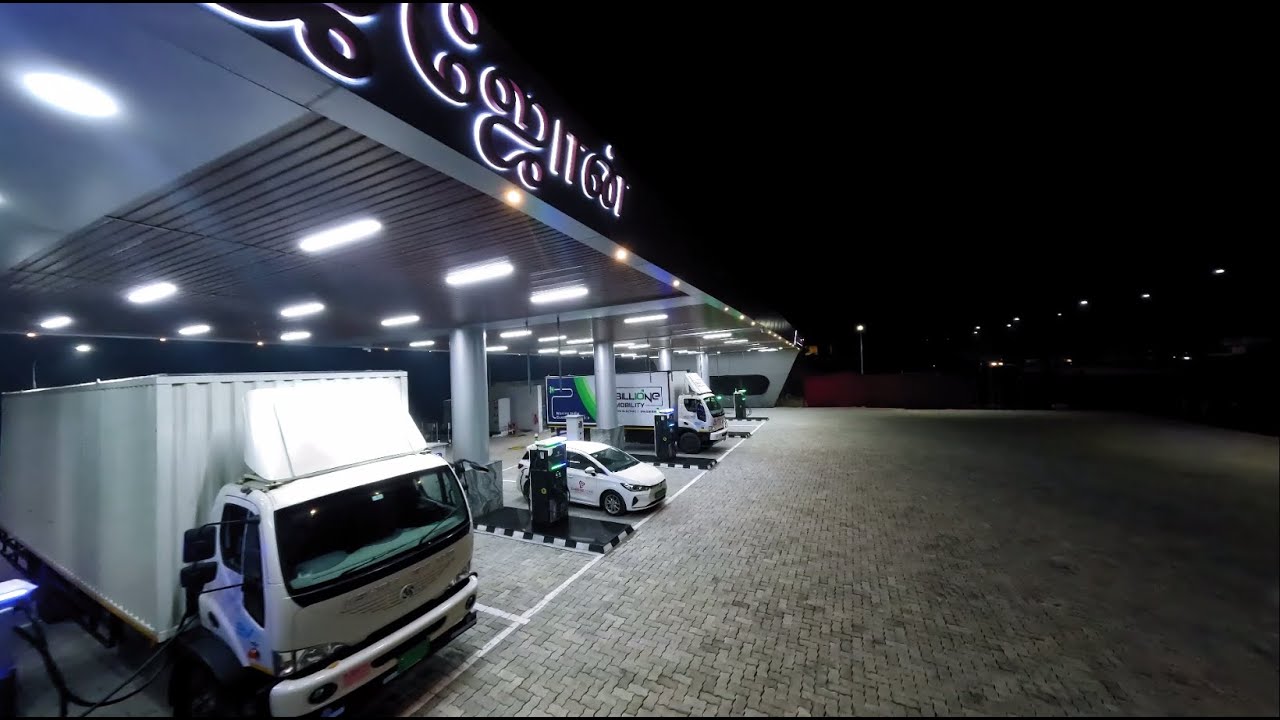 ChargeZone Unveils Ultra-Fast Supercharging Hub on Bangalore-Chennai Highway ⚡🚗