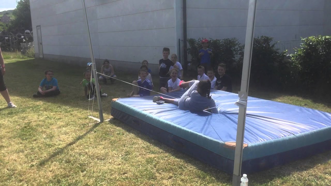 Journ&eacute;e sportive pour les &eacute;coles au Couvidome Bernard Pignon