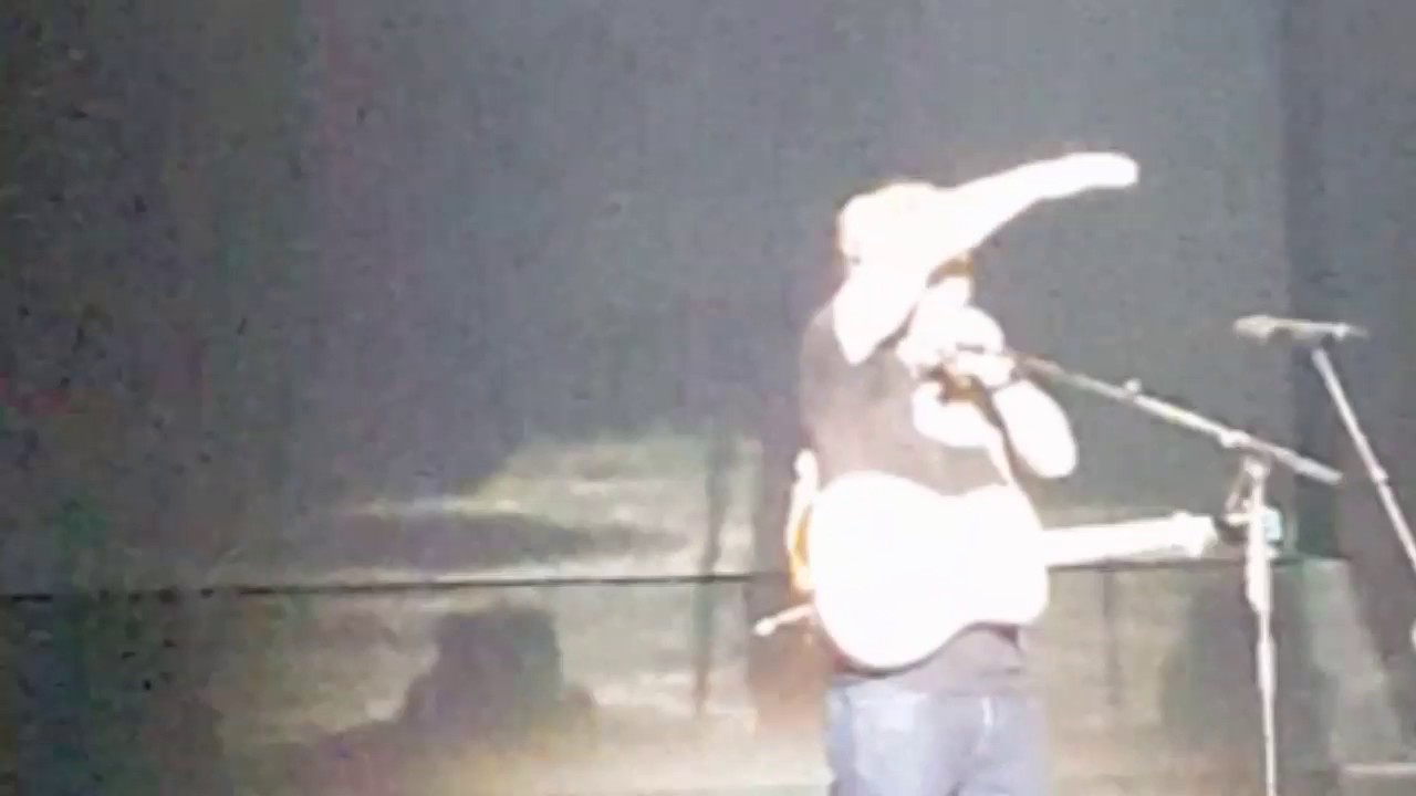 Ed Sheeran - Galway Girl (With Beoga) live Dublin 3 Arena 12/04/17