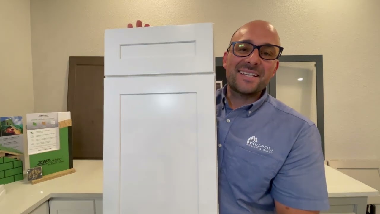 Full overlay cabinet and partial overlay cabinet
