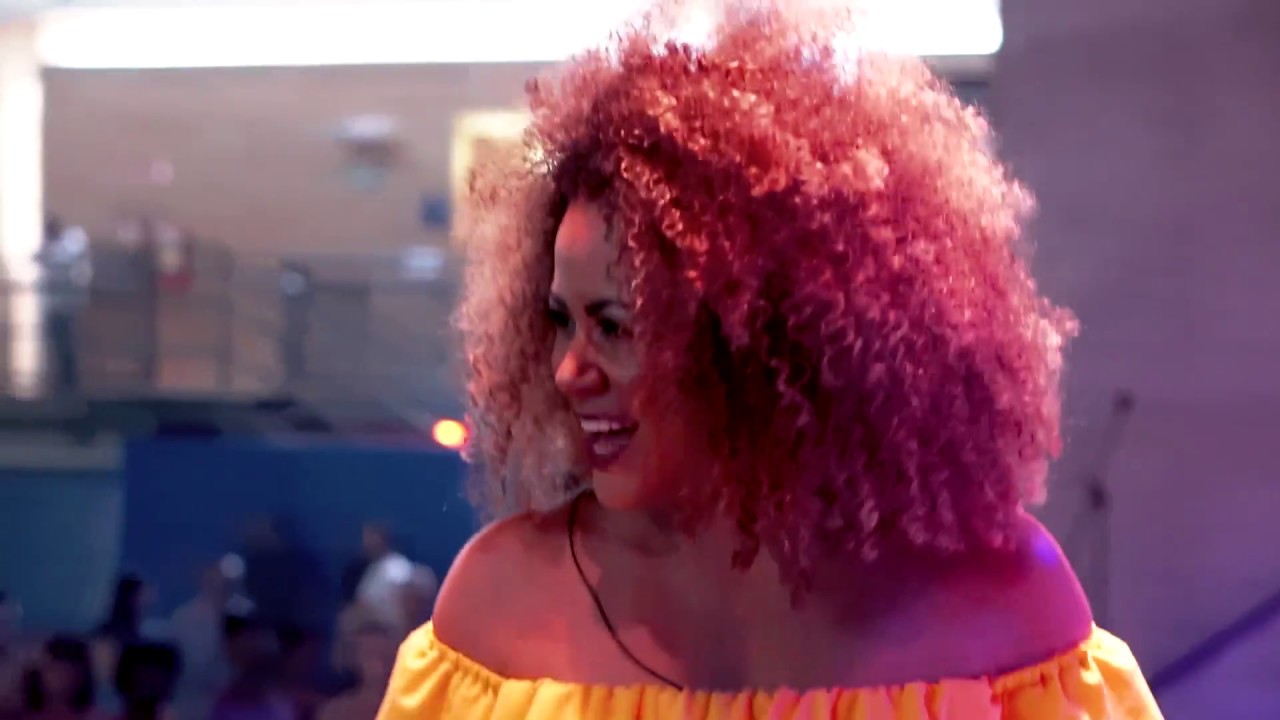 Aninha Barros-Mundo Multicor