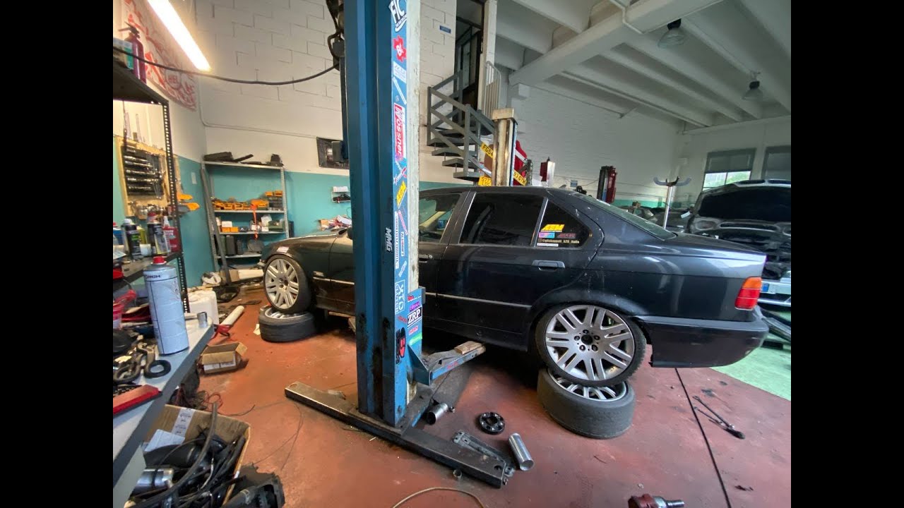LA RINASCITA DELLA E36 ORA SWAP M57| Primi lavoretti per renderla utilizzabile | Scarico dal cofano