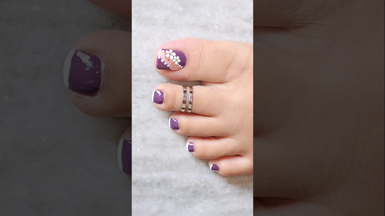 Diy pedicure at home! Foot nail art #nails #naildesigns #nailart #toenailart #foot #diy #art #easy