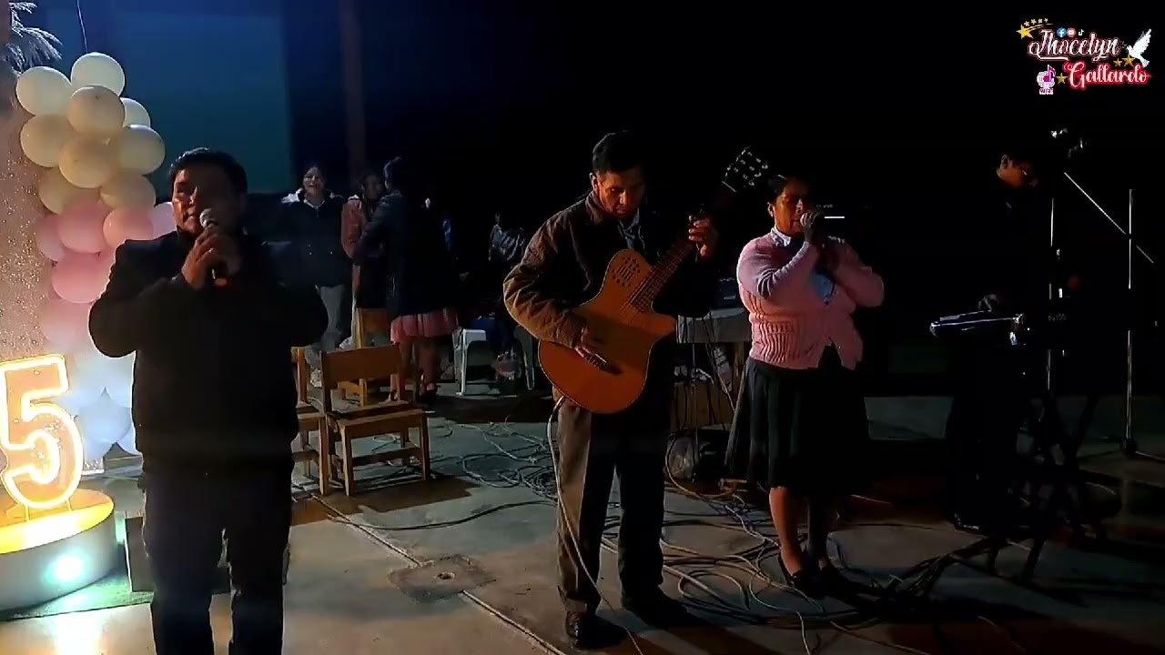 Agrupación Musical Red Divina🤩Hay un libro abierto en la inmensidad del Cielo🎹Alabanzas Cristianas